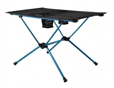 Folding tables