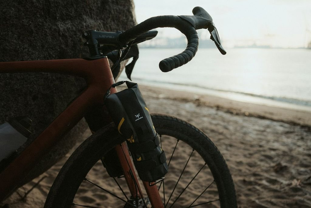 Lightweight, waterproof fork bag Apidura Expedition Cargo Cage Pack - 3 L