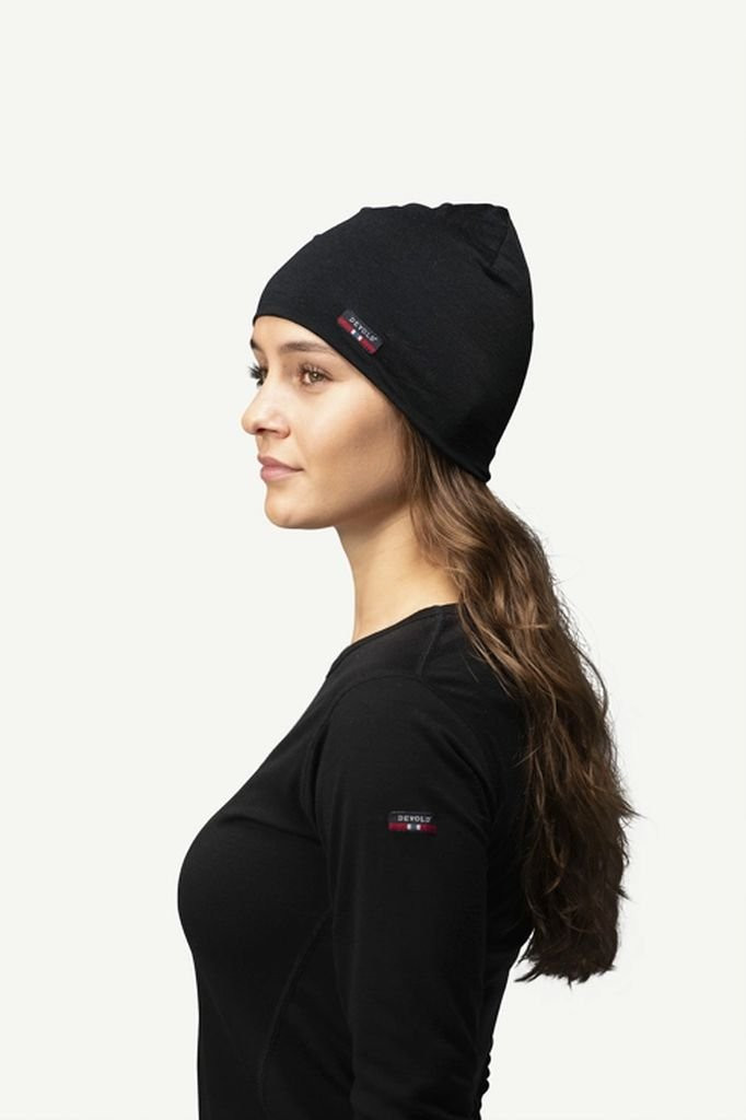 Fine merino wool hat Devold Breeze Merino 150 Beanie-Black