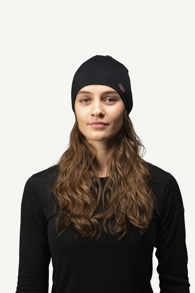 Fine merino wool hat Devold Breeze Merino 150 Beanie-Black