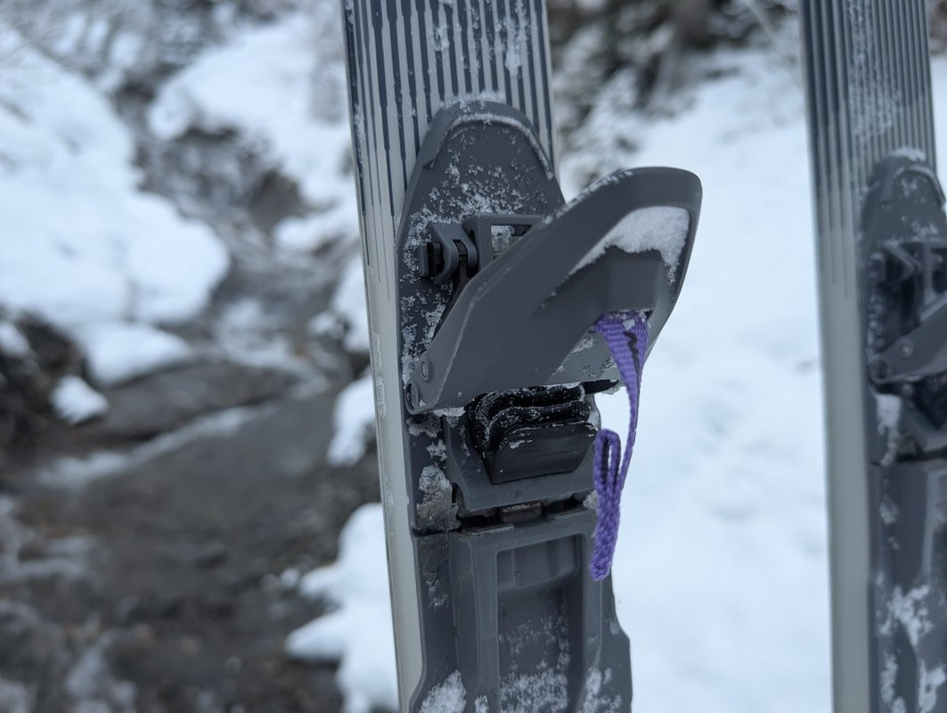 Fixations Backcountry Salomon BC Outside