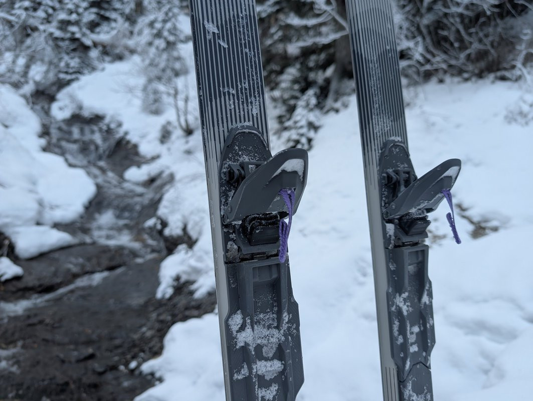 Fixations Backcountry Salomon BC Outside