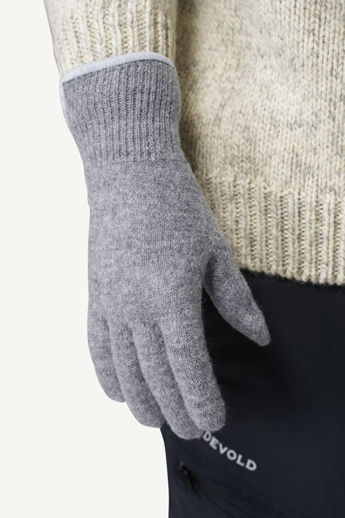 Warm gloves made from 100% pure new wool Devold Wool Glove - Gris Clair/Grey Melange