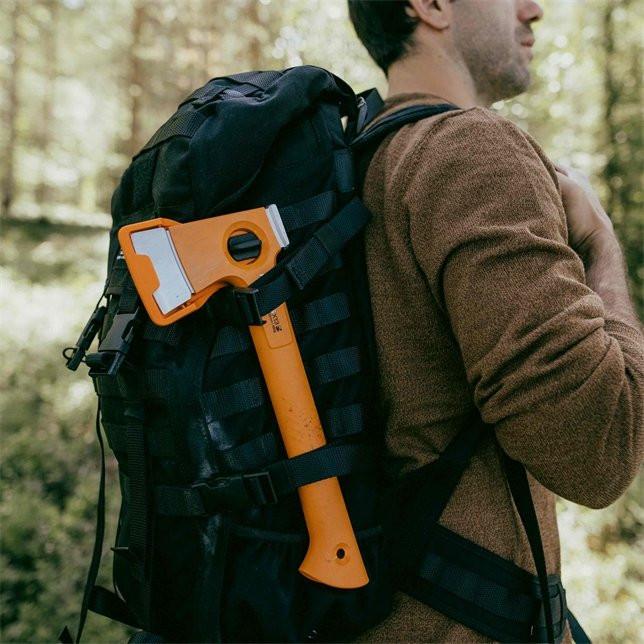 Fiskars Hachette ultralégère de randonnée X13
