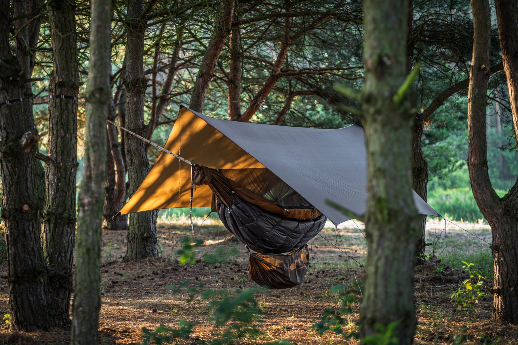Lesovik Draka Hammock: Integrated and complete hammock system with