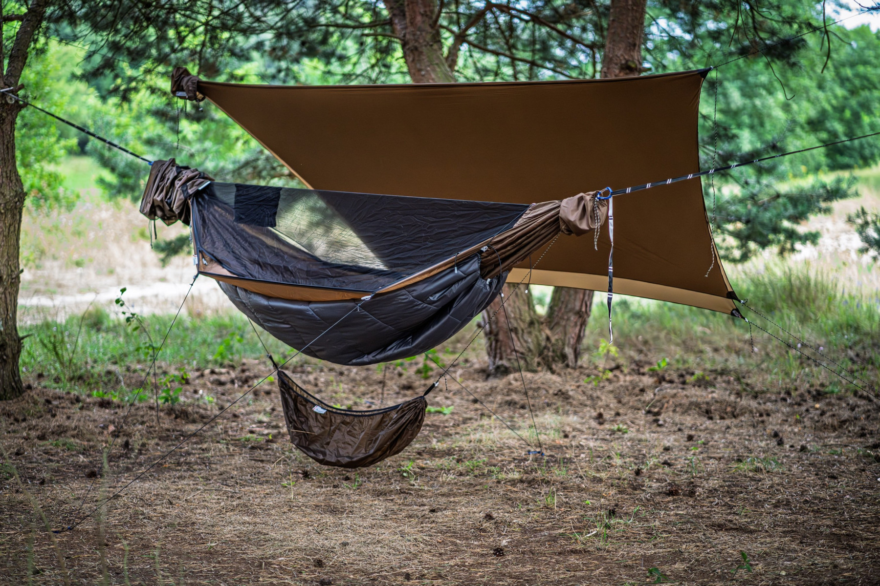Lesovik Draka Hammock: Integrated and complete hammock system with