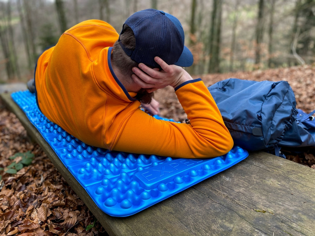 Exped Flexmat Plus 2020 3.8 cm/1.5 of foam most-comfortable closed-cell Sleeping Mat M FlexMat Plus is the thickest 