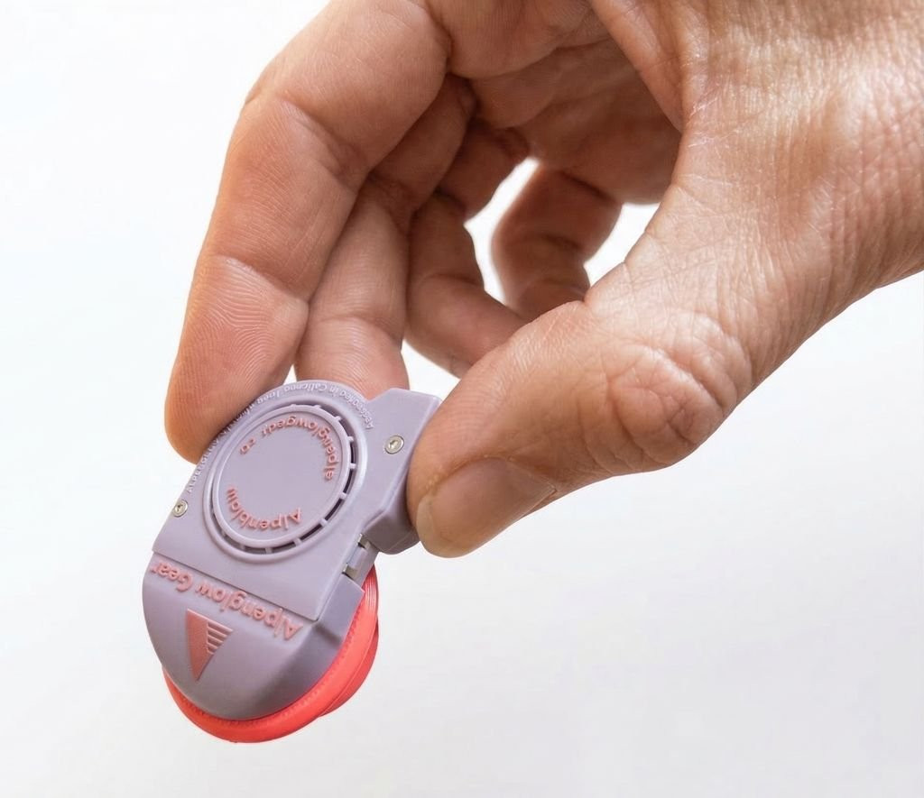 Mini pump for inflatable mattresses, weighing 8.5 grams Alpenglow