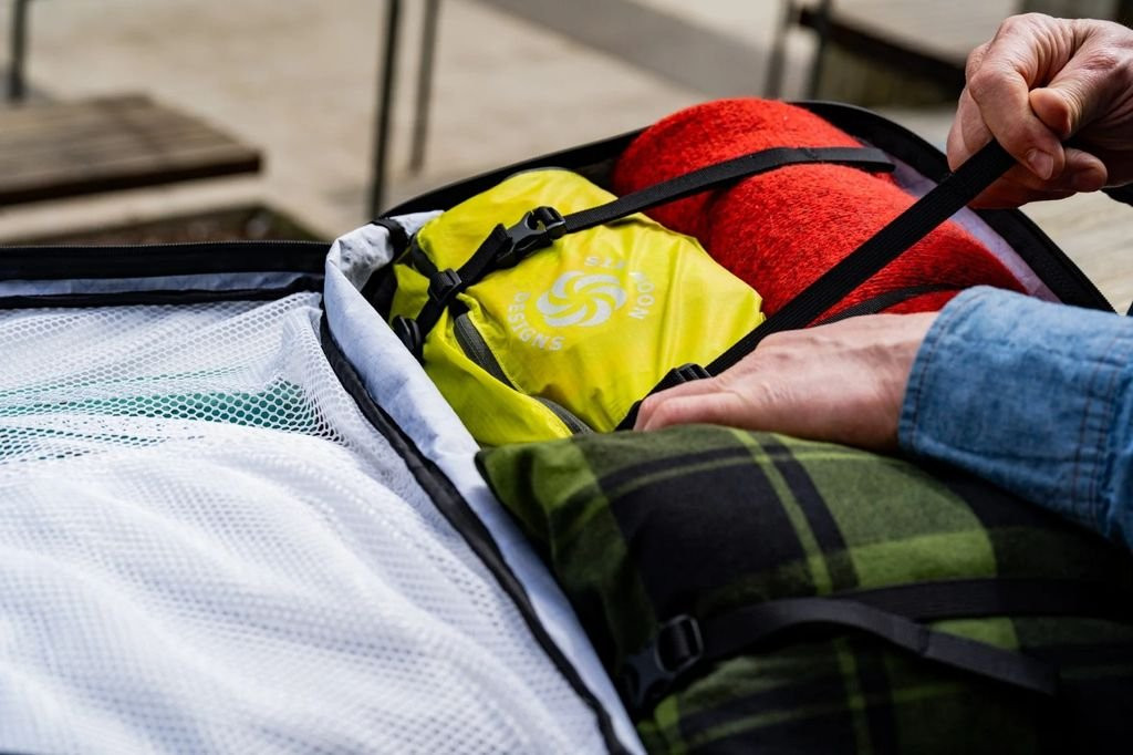 Six Moon Designs All Day Carry Travel 35L