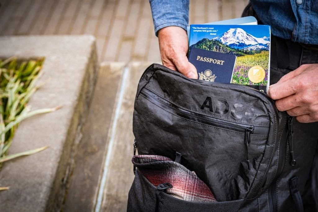 Six Moon Designs All Day Carry Travel 35L