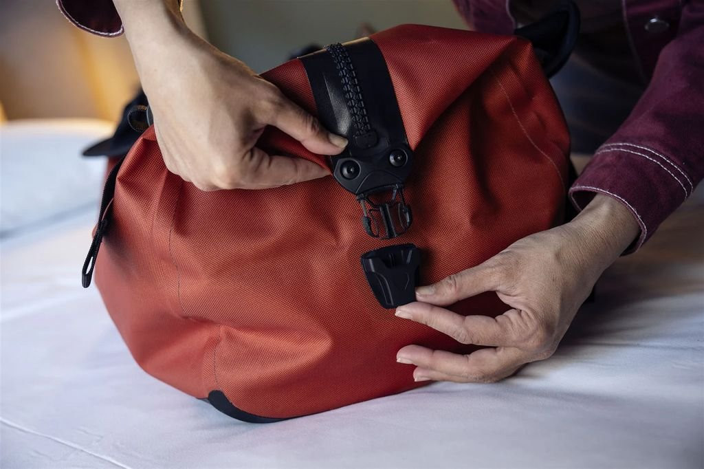 Lightweight, robust and waterproof travel bag Ortlieb Duffle Lite - Orange/Roiboos