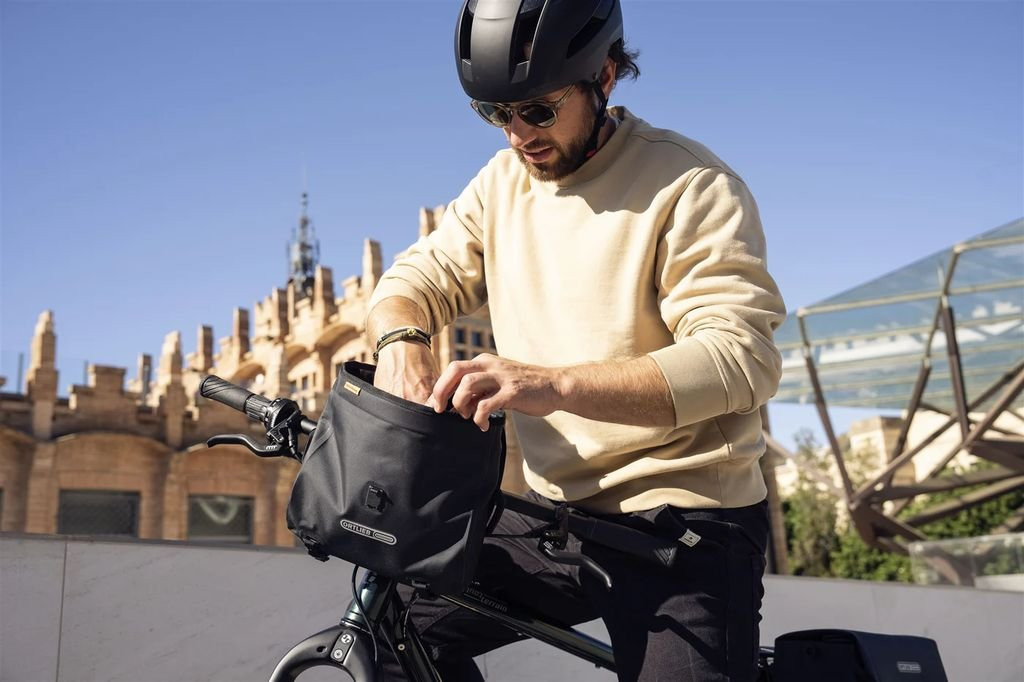 Small, lightweight, waterproof bikepacking bag Ortlieb Velo-Sling
