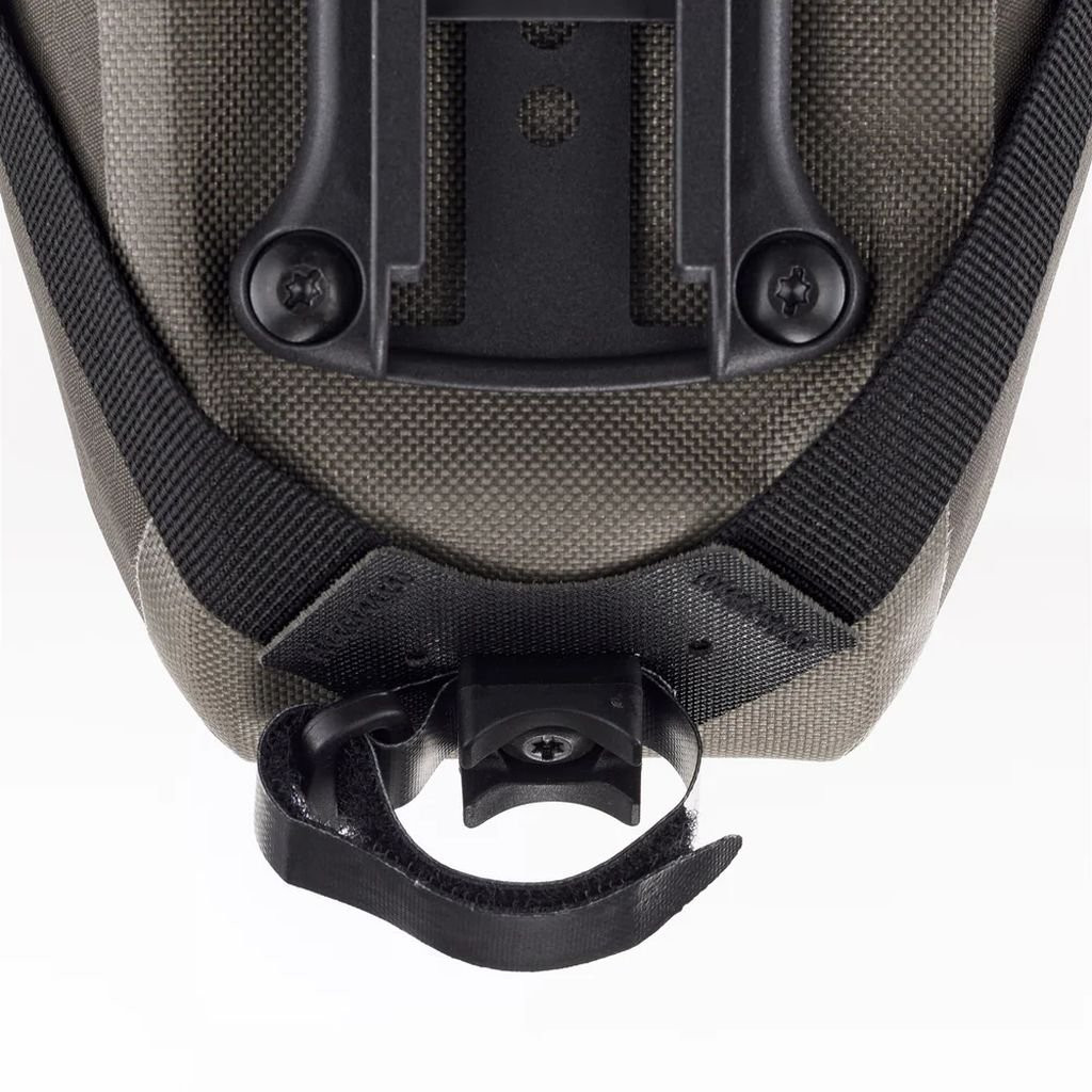 Lightweight, waterproof bikepacking saddle bag Ortlieb Saddle-Bag - 4,1 L - Sable/Dark Sand