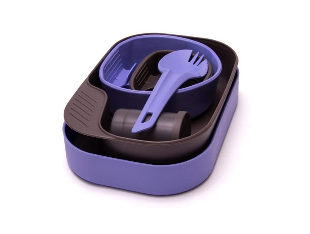 Lightweight and compact camping meal kit Wildo Camp-A-Box Complete - Mauve/Blueberry