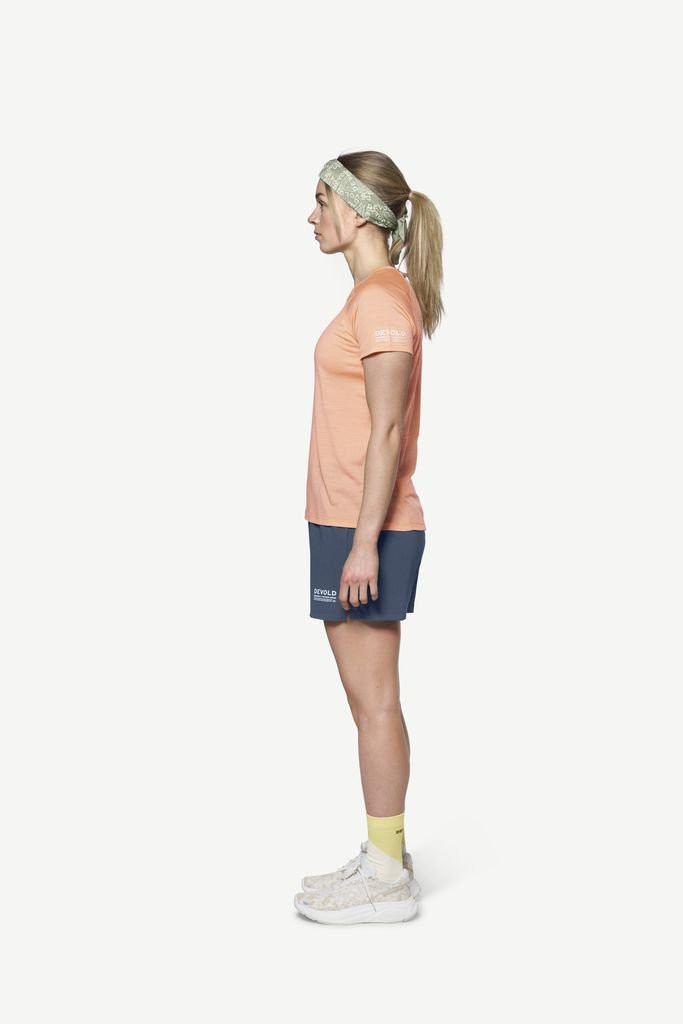 Lightweight T-shirt Devold Endurance Merino 130 T-Shirt Woman - Saumon/Sunrise