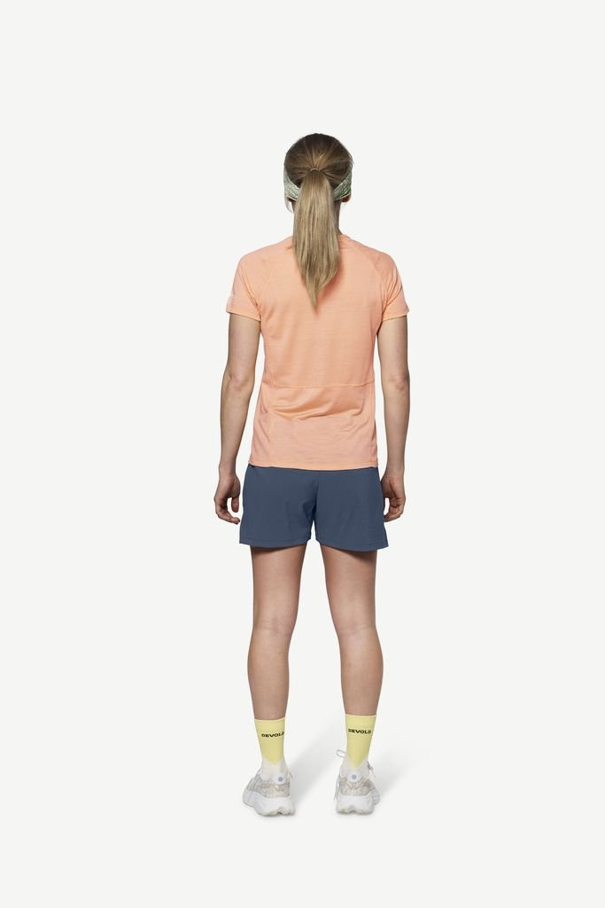 Lightweight T-shirt Devold Endurance Merino 130 T-Shirt Woman - Saumon/Sunrise