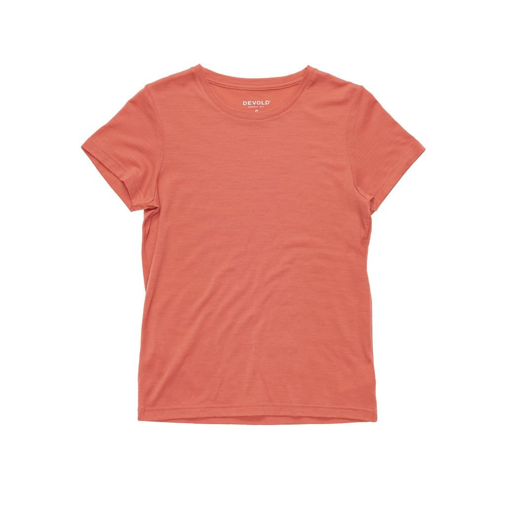 Lightweight short-sleeved T-shirt 100% merino wool Devold Classic Tee Woman - Rouge/Coral