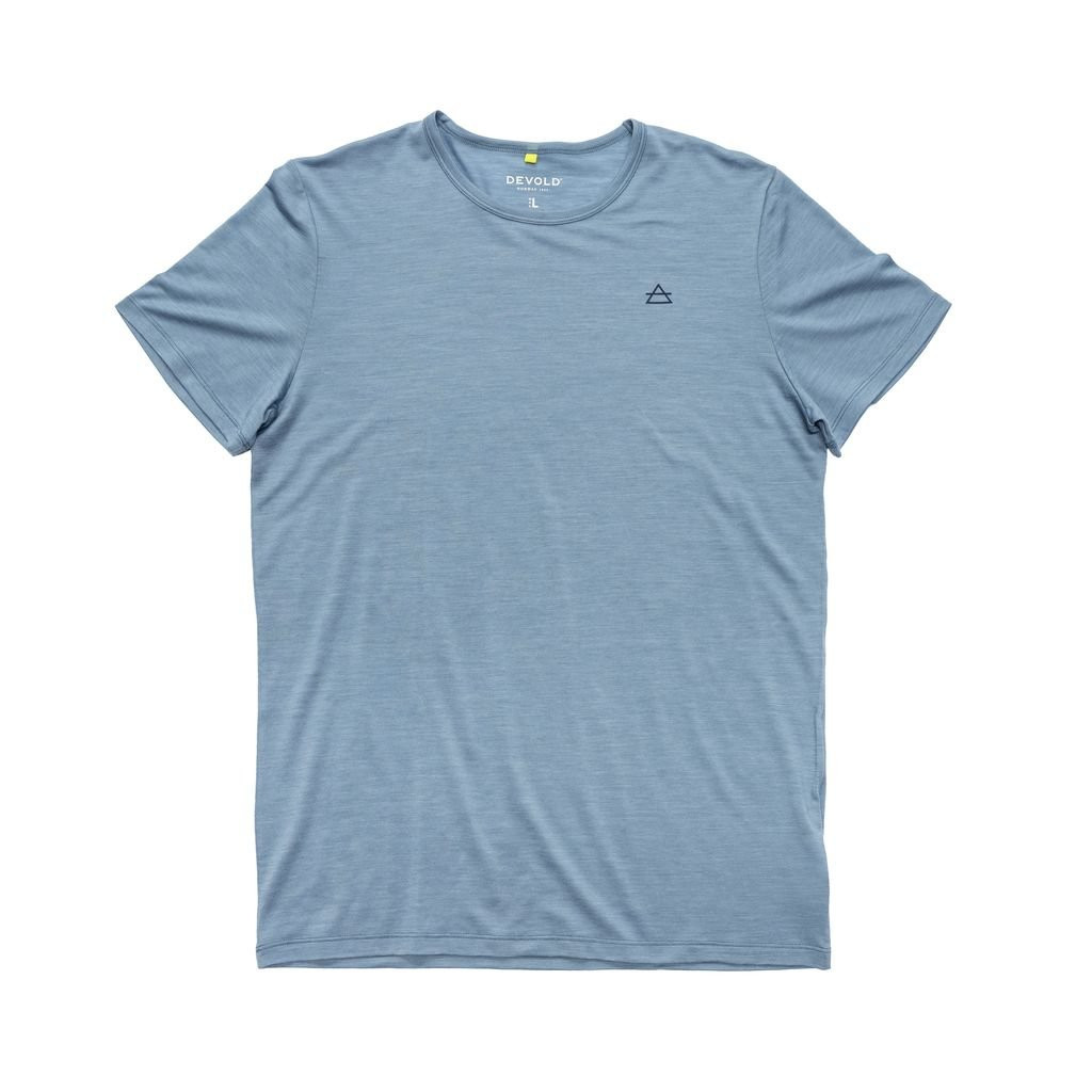 Lightweight, breathable merino wool Devold Active Tee Man - Bleu Ciel/Sky Blue