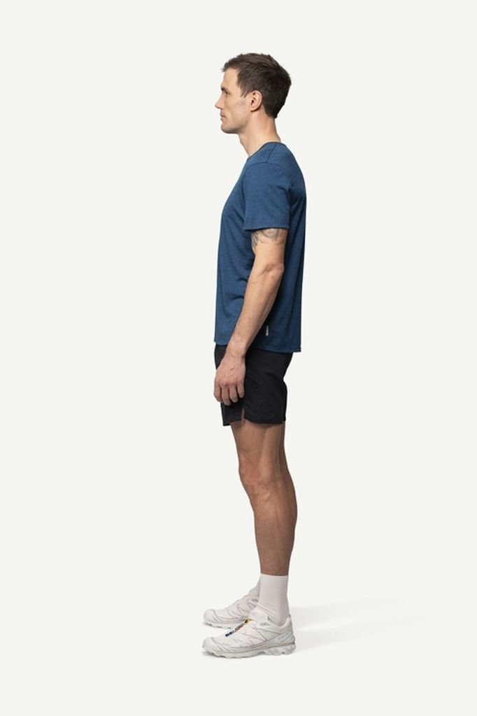 Lightweight, breathable merino wool Devold Active Tee Man - Bleu foncé/Skydiver Dark