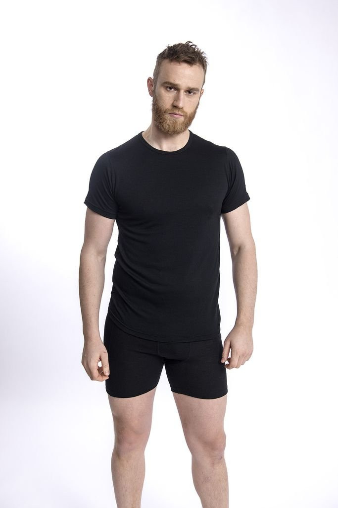 Short-sleeved T-shirt, 100% merino wool Devold Breeze Merino 150 T-Shirt Man - Noir/Black