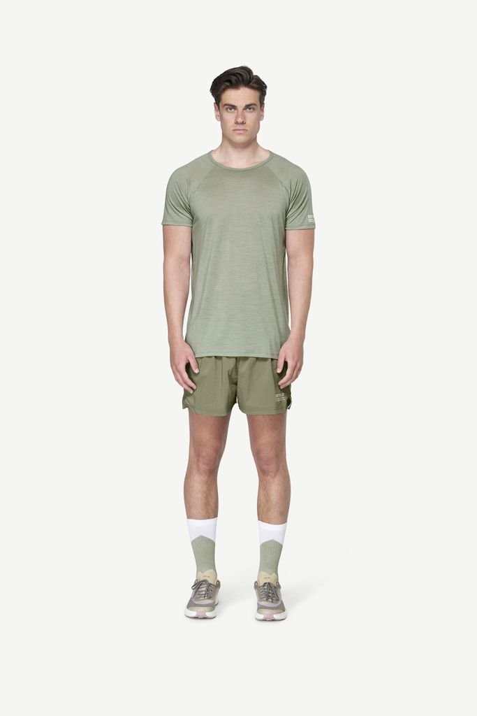 Lightweight short-sleeved T-shirt Devold Endurance Merino 130 T-Shirt Man - Vert Olive/Fog