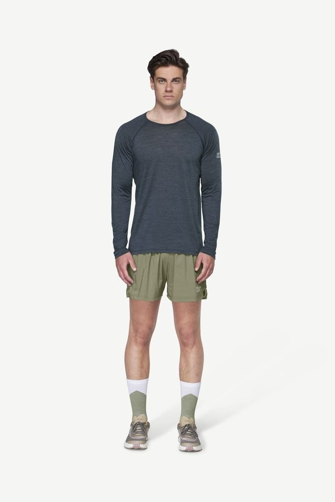 Very lightweight long-sleeved T-shirt  Devold Endurance Merino 130 Shirt Man - Night