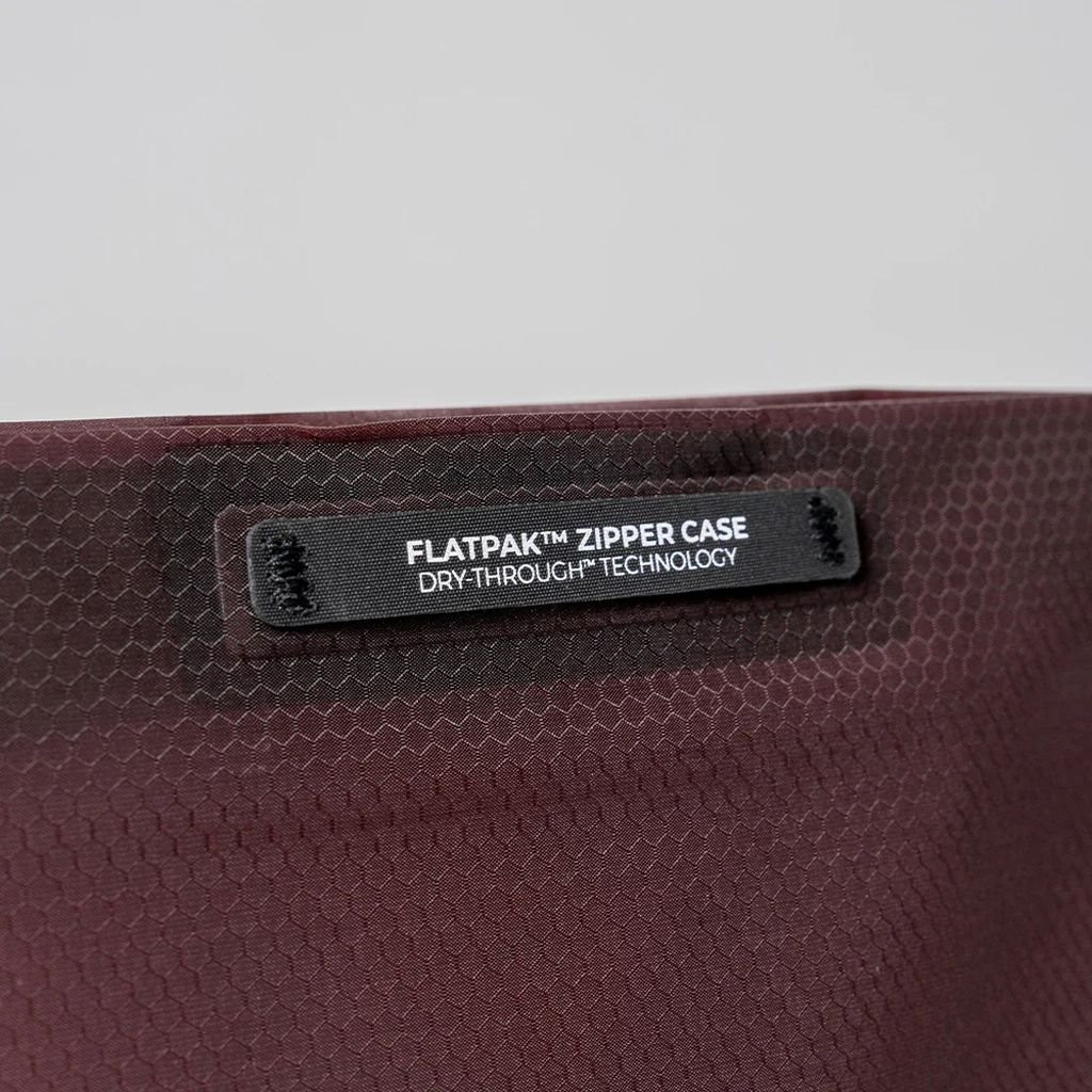 Ultra-light waterproof toiletry bag Matador FlatPak Zipper Toiletry Case - Bordeaux/Garnet