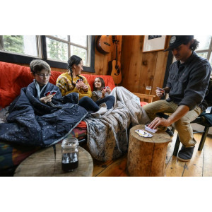 Thermarest Stellar Blanket, soft and comfortable 1-person camping comforter