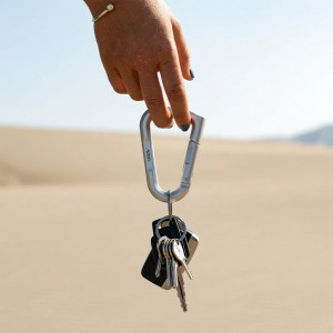 Aluminium carabiner with locking system Matador Betalock