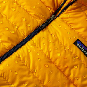 lessive et reimpermeabilisant : Granger’s Wash + Repel Down 2 in 1 