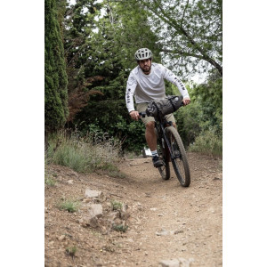 Lightweight, waterproof bikepacking handlebar bag Ortlieb Handlebar-Pack Flex - 15 L - Sand