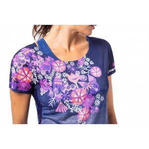 Short-sleeved T-shirt made from lightweight, breathable fabric Crazy T-Shirt Slash Woman 