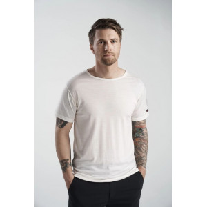 Short-sleeved T-shirt, 100% merino wool Devold Breeze Merino 150 T-Shirt Man - Blanc/White