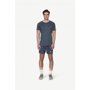 Lightweight short-sleeved T-shirt Devold Endurance Merino 130 T-Shirt Man - Night